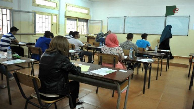 أقسام الجزائر