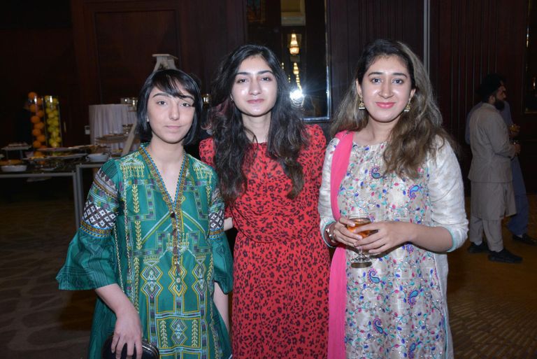 مشتاق علي شاه سفير باكستان في القاهرة وحرمه