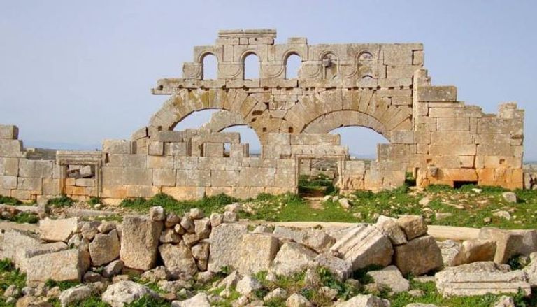  موقع براد الأثري يقع على بعد 15 كم جنوبي مدينة عفرين