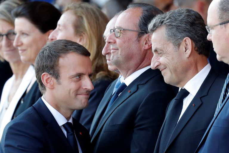 رؤساء فرنسا الثلاثة إيمانويل ماكرون ونيكولا ساركوزي وفرنسوا أولاند الرئيس الفرنسي الأسبق نيكولا ساركوزي