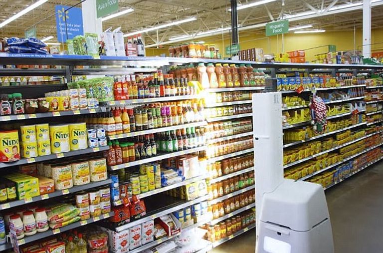 الروبوت في أحد متاجر السلسلة