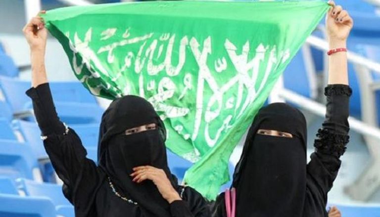 نساء سعوديات يعبرن عن سعادتهن بالتغييرات الأخيرة في المملكة