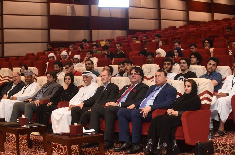 شعار جامعة زايد