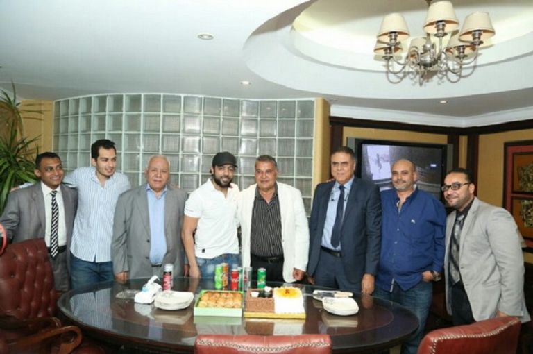 المنتج محسن جابر وتامر عاشور وهشام الجزار ومحمد جابر وإبراهيم الحسيني والمستشار سامح المنياوي