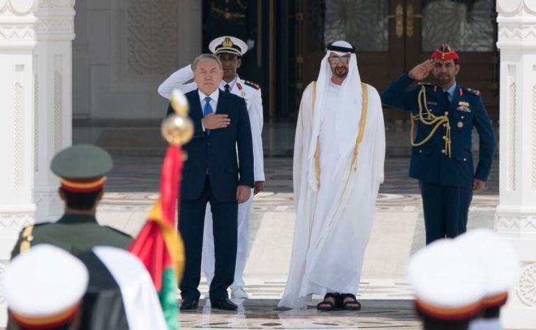 جانب من مراسم استقبال رئيس جمهورية كازاخستان