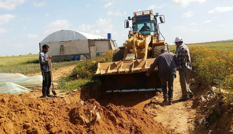 أعمال على قدم وساق بنطاق حدود غزة مع إسرائيل