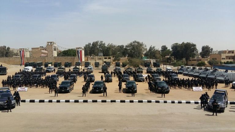 القوات الخاصة المصرية جانب من قوات تأمين الانتخابات