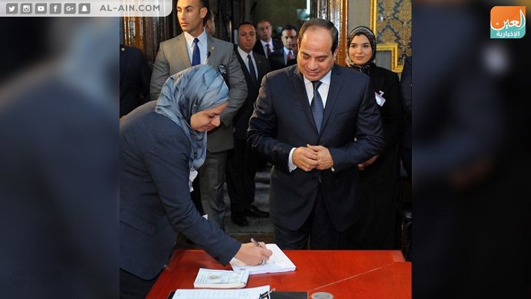 الرئيس السيسي خلال الإدلاء بصوته في الانتخابات الرئاسية المصرية