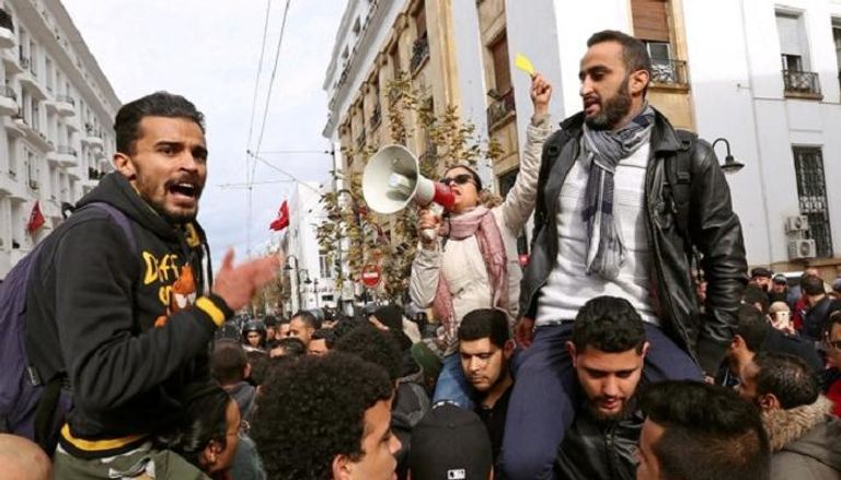 احتجاجات طلاب في تونس على زيادة الأسعار- أرشيف رويترز