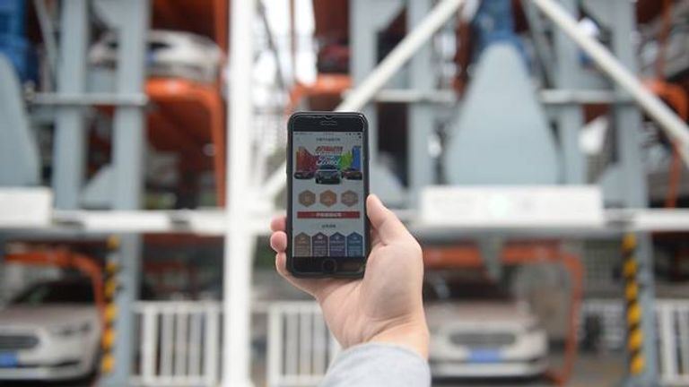  أول آلة لبيع السيارات في الصين