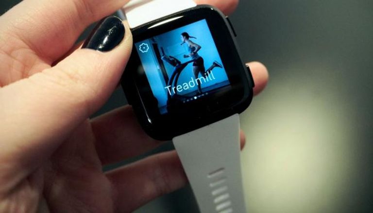 ساعة Versa من Fitbit