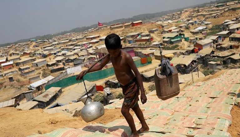 طفل في أحد مخيمات اللاجئين ببنجلاديش- رويترز