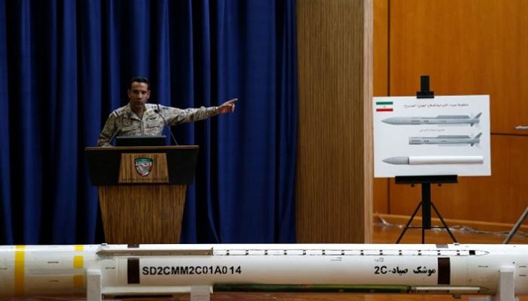 المتحدث باسم التحالف يعرض أدلة على إمداد إيران للحوثي بصواريخ باليستية