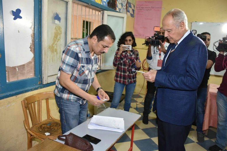 أحمد أبوالغيط يدلي بصوته في انتخابات الرئاسة المصرية