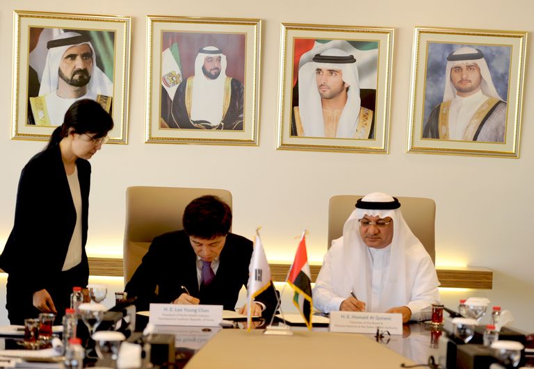 مذكرة تفاهم بين "صحة دبي" وكوريا الجنوبية توقيع اتفاقية بين صحة دبي ومعهد كوريا الجنوبية الصحي