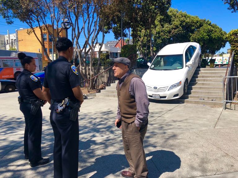 حادث طريف لسائق تابع لشركة أوبر في سان فرانسيسكو