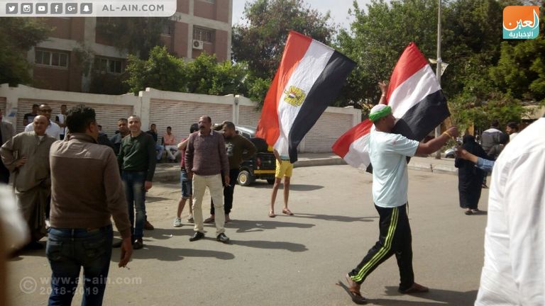 انتشار الأعلام المصرية أمام اللجان الانتخابية عبدالفتاح السيسي وموسى مصطفى موسى