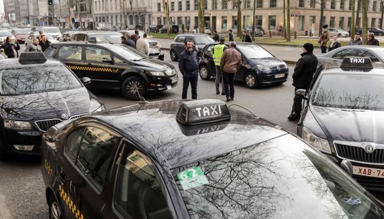 احتجاج سائقي سيارات الأجرة في شوارع بروكسل