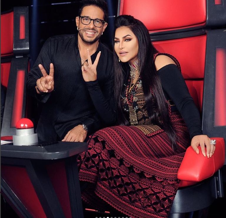 المطربة الإماراتية في برنامج ذا فويس