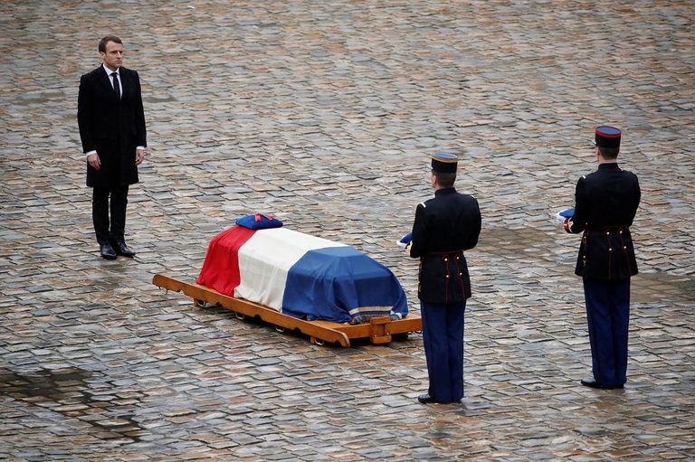 ماكرون أثناء تأبين الضابط أرنو برترام