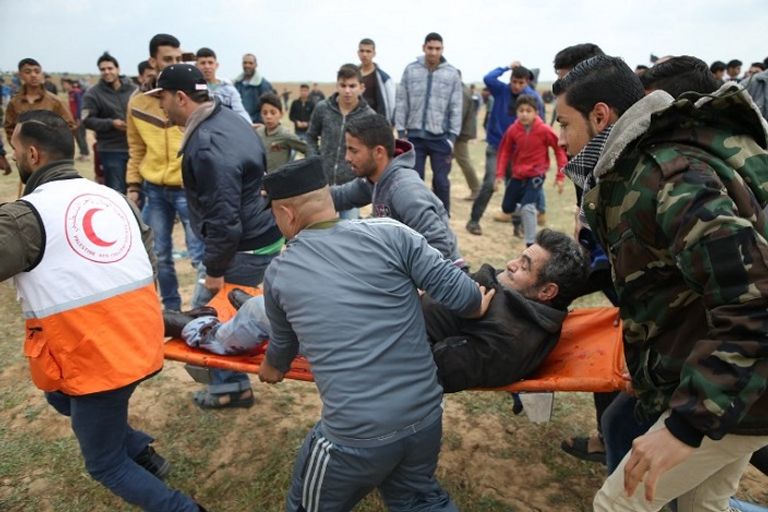 جانب من قمع الاحتلال الإسرائيلي لمظاهرات يوم الأرض