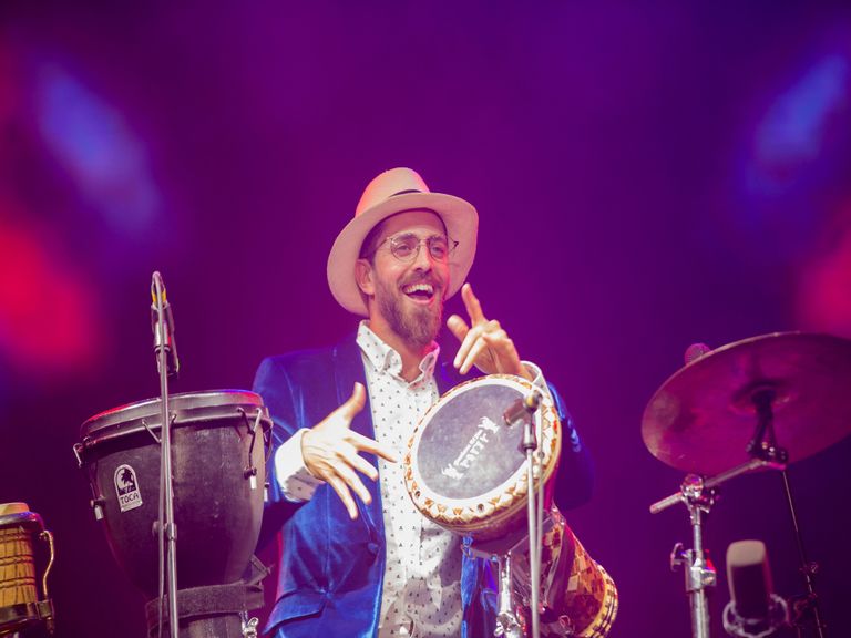 طائرات بدون طيار تزين مهرجان 