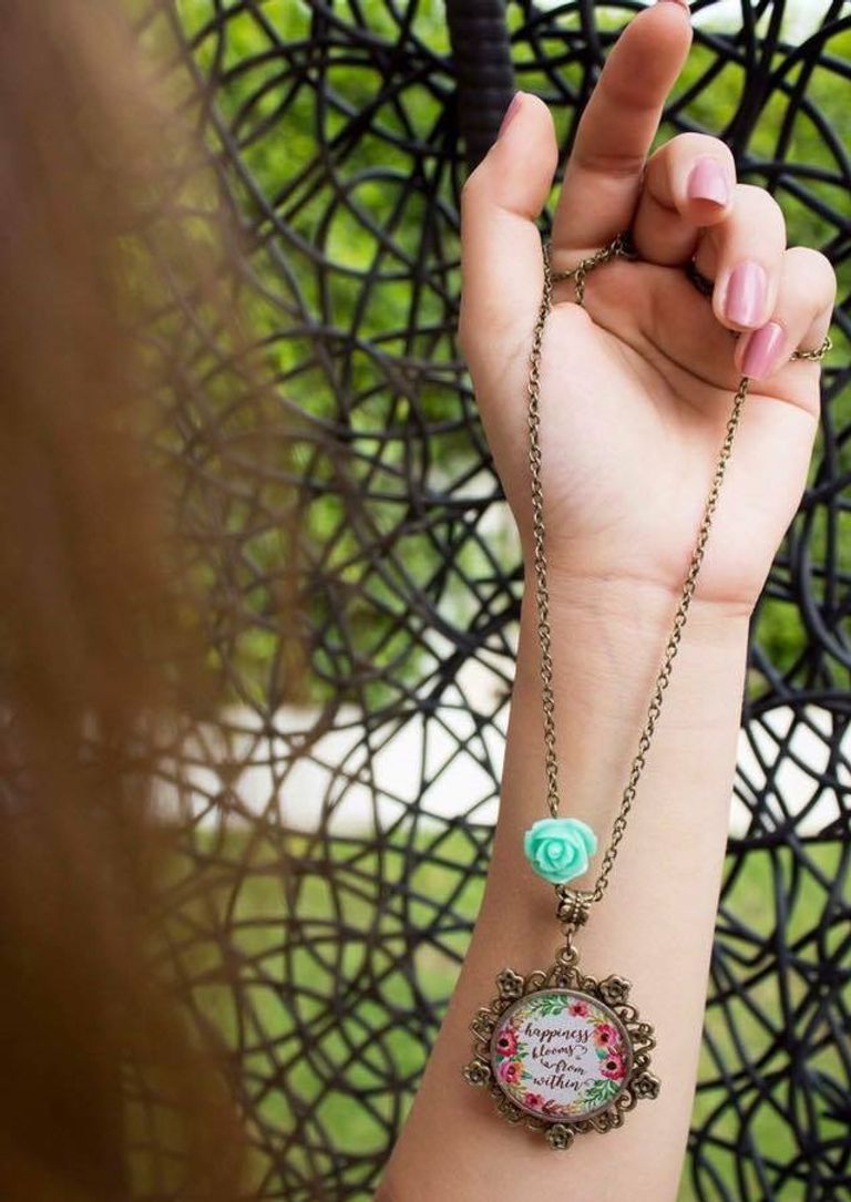 مجموعة حلي بنكهة وألوان الربيع