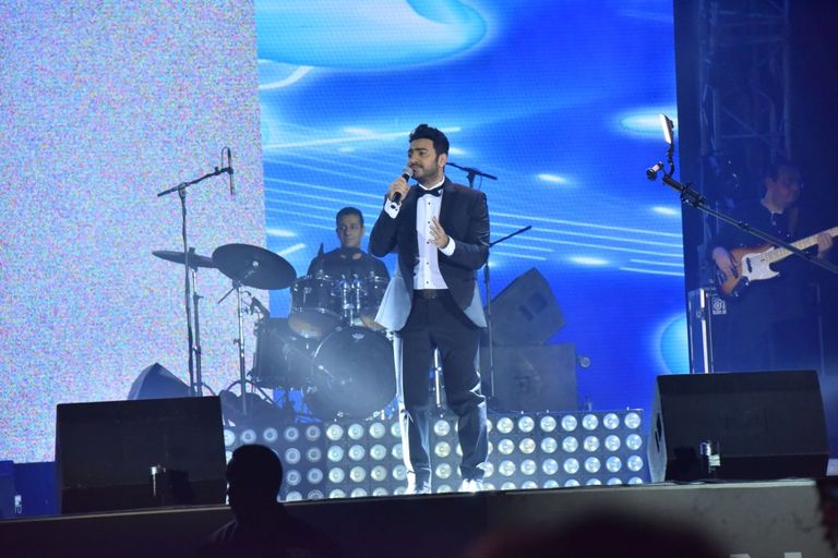 الفنان المصري تامر حسني في جدة