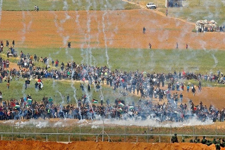 مسيرة العودة.. حنين وأمل من وحي الحشود الفلسطينية