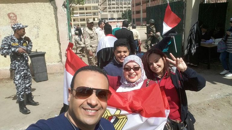 التصويت تم في أجواء احتفالية اهتمام واضح بذوي الاحتياجات الخاصة خلال التصويت