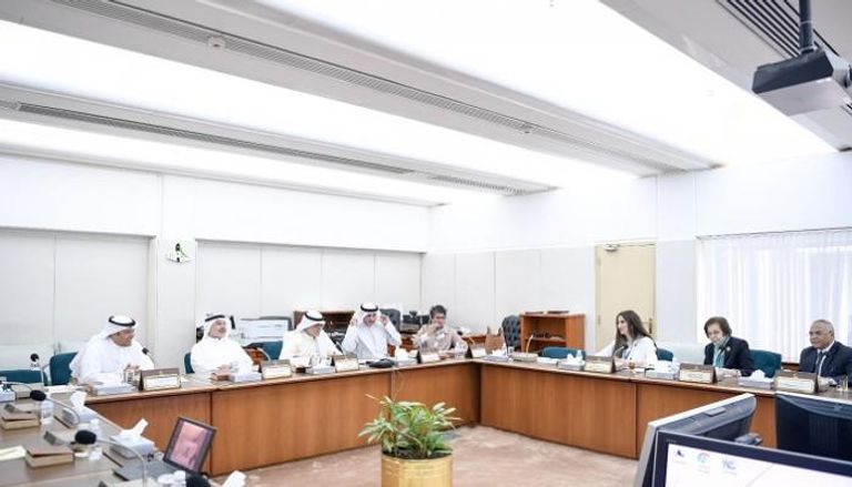 جانب من اجتماع لجنة الشؤون المالية والاقتصادية البرلمانية الكويتية