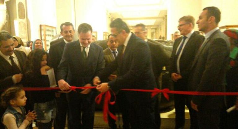 افتتاح المعرض