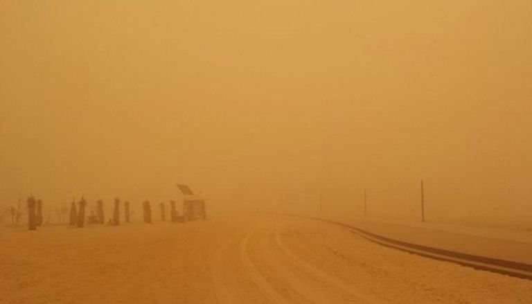 غبار وأتربة على محافظة الطائف