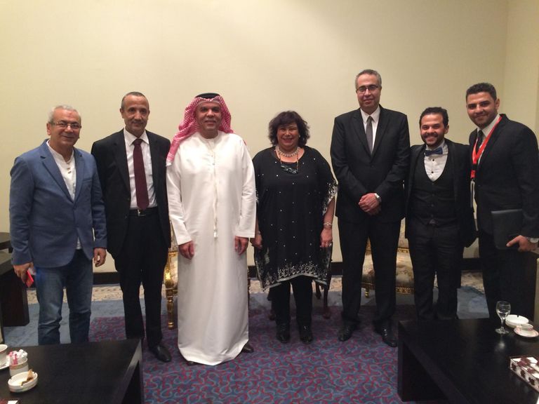 الأمين العام للهيئة العربية للمسرح مع وزيرة الثقافة المصرية