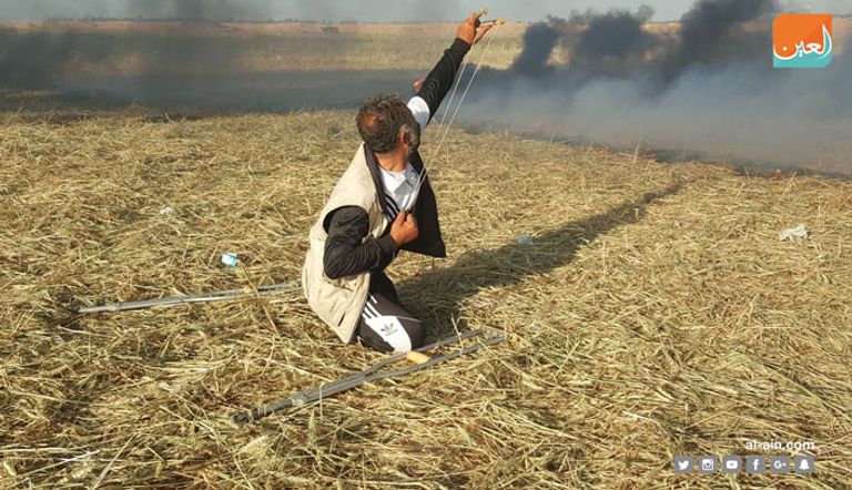 الفلسطيني حماد الفرا أثناء مشاركته في مسيرات العودة