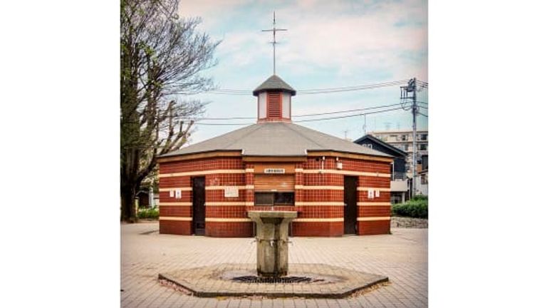 حمامات عامة فريدة من نوعها في اليابان