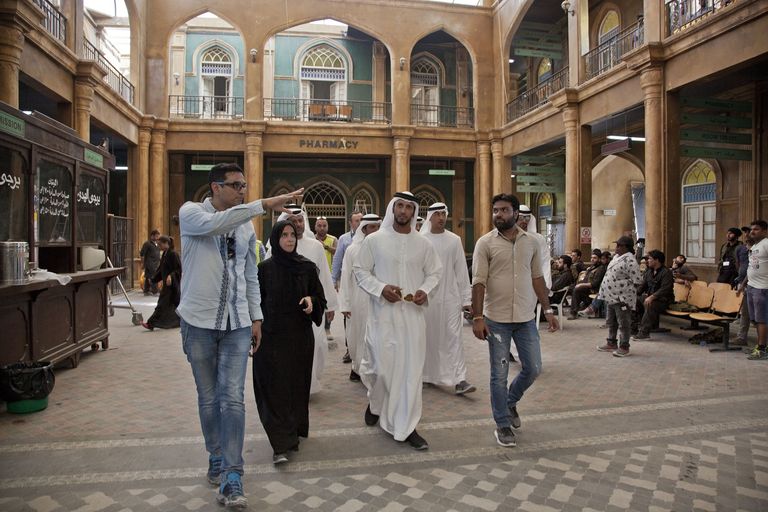 زيارة لموقع تصوير فيلم "تايغر زيندا هاي" توم ستروثرز أثناء جلسة نقاشية مع الطلاب