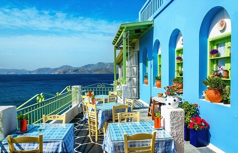 كنوز اليونان المخبأة