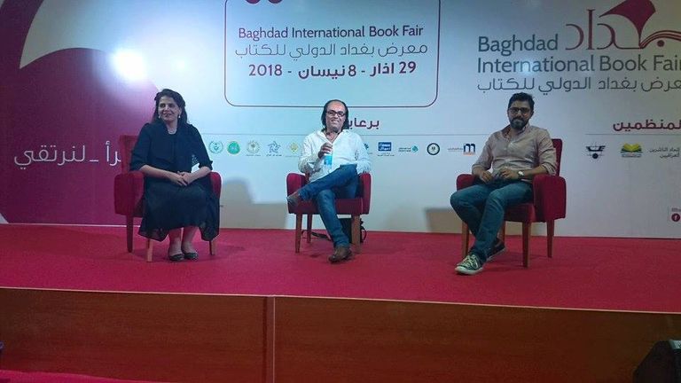 واسيني الأعرج في حفل توقيع بمعرض بغداد للكتاب