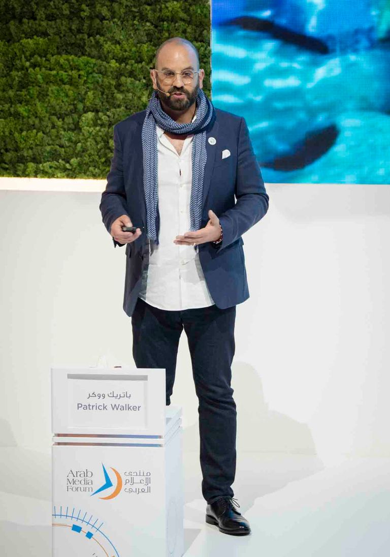 باتريك ووكر شعار فيسبوك