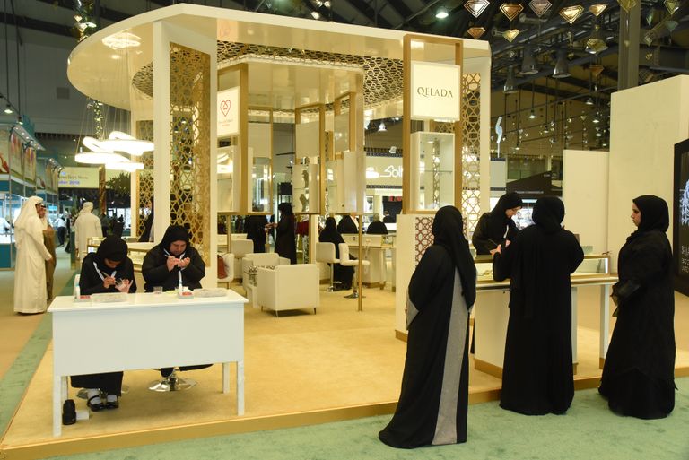 الافتتاح تحت رعاية كريمة من الشيخ الدكتور سلطان بن محمد القاسمي