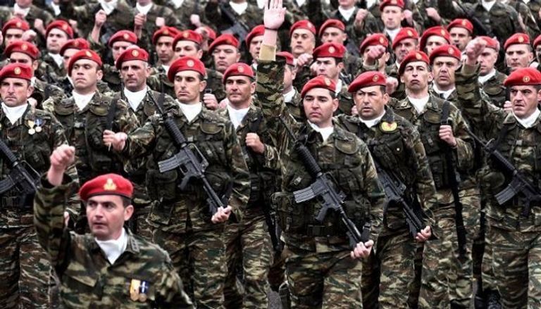 وحدات من الجيش اليوناني