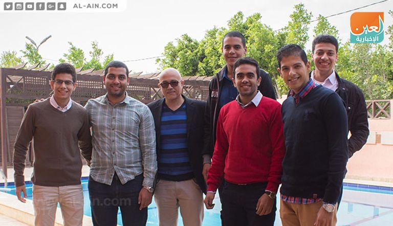 فريق مصري يطوّر من صناعة الغواصات الآلية