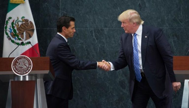 الرئيسان المكسيكي إنريكي بينا نييتو والأمريكي دونالد ترامب