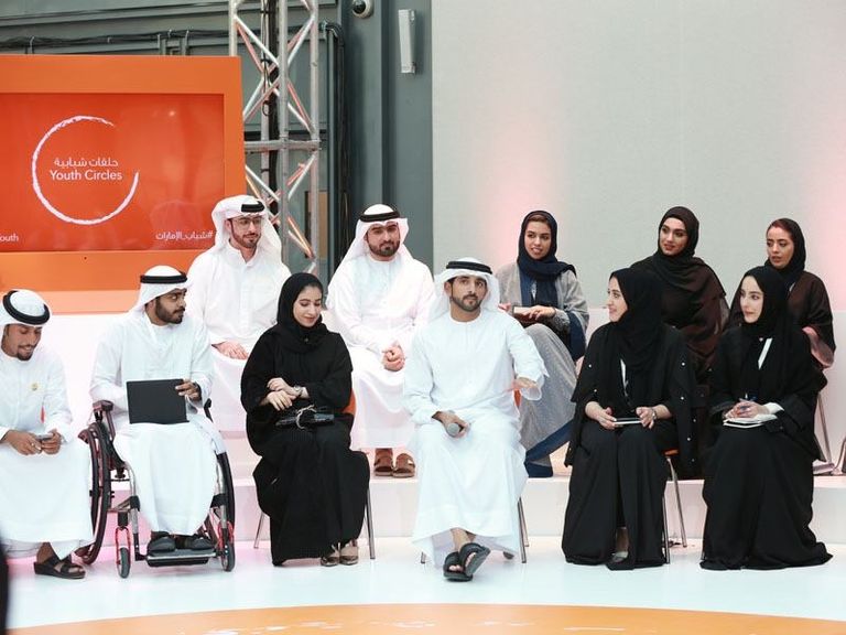 من الحلقات النقاشية لمجلس الإمارات للشباب