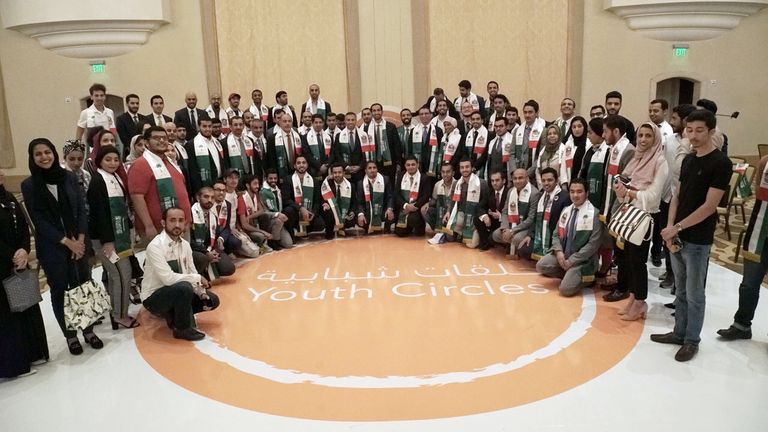 من الحلقات النقاشية لمجلس الإمارات للشباب