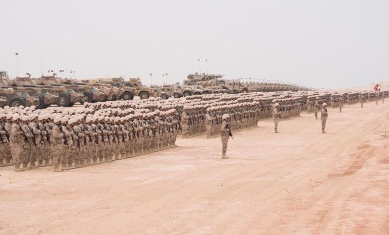 الشيخ محمد بن زايد يشهد ختام فعاليات التمرين العسكري الشيخ محمد بن زايد يشهد ختام فعاليات التمرين العسكري