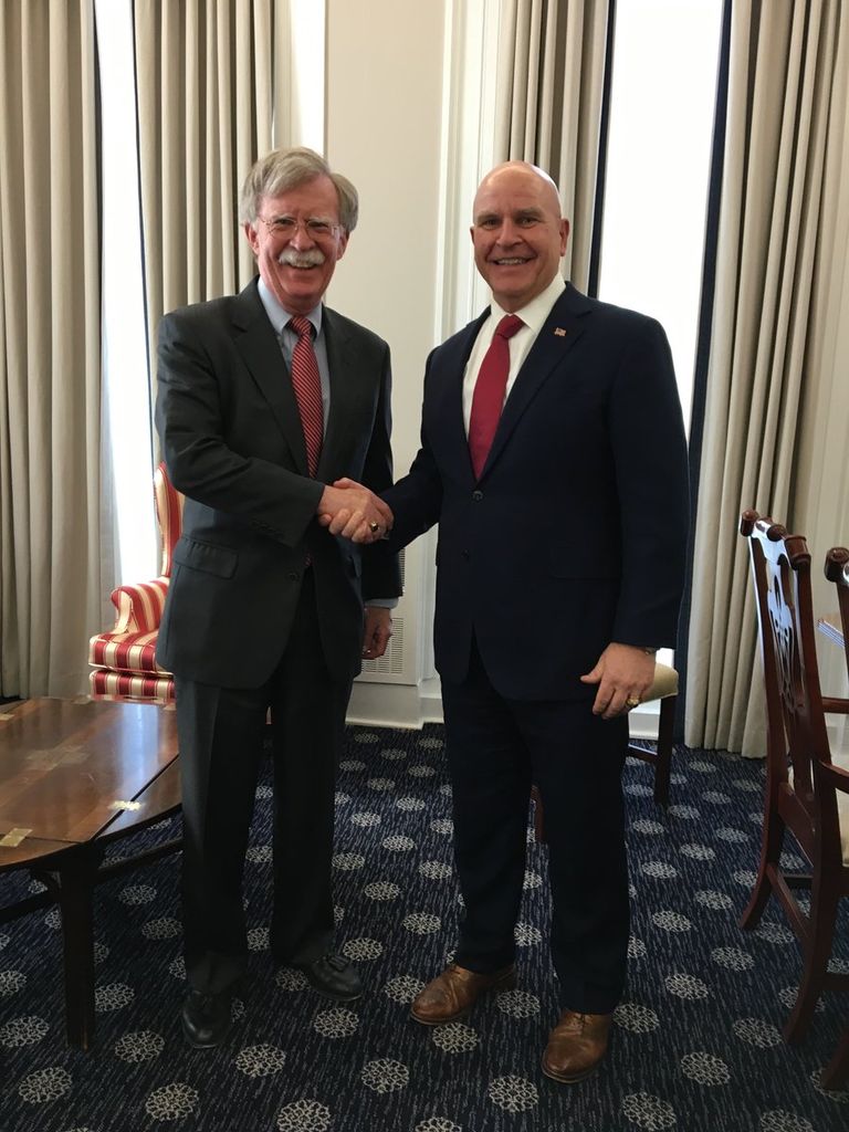 بولتون يواجه اختبار "كيماوي سوريا"