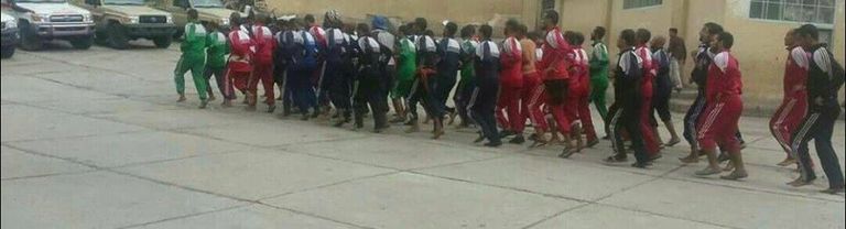 مركز تدريب قوات لواء العصبة محاولة اغتيال عسكريين بتفجير دورية بتعز ـ ارشيفية