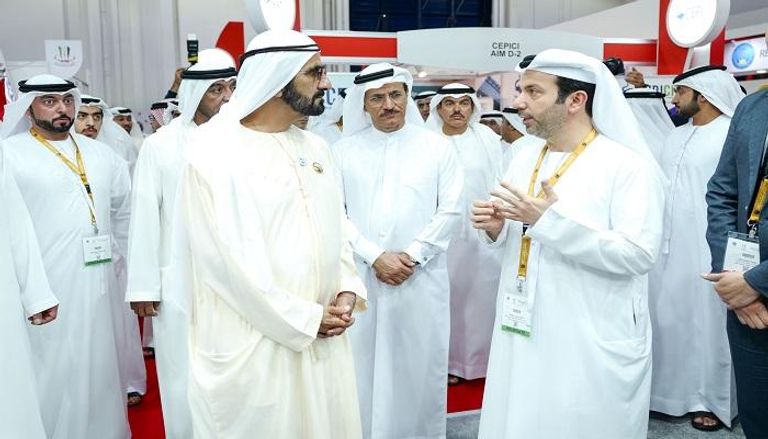 الشيخ محمد بن راشد تجول في مختلف أرجاء معرض دبي للاستثمارات العقارية